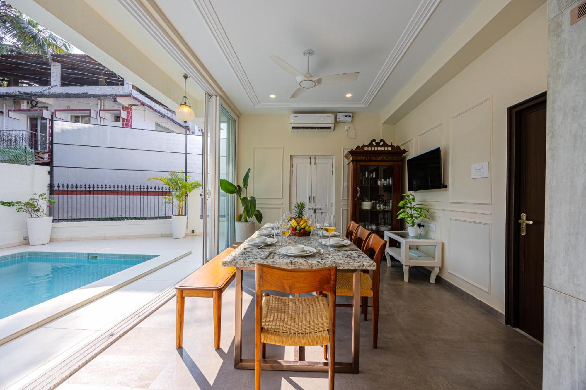 Elivaas 4 Bhk Villa Near Beach With Private Pool & Bar - Casa Boa Vida Candolim Eksteriør billede