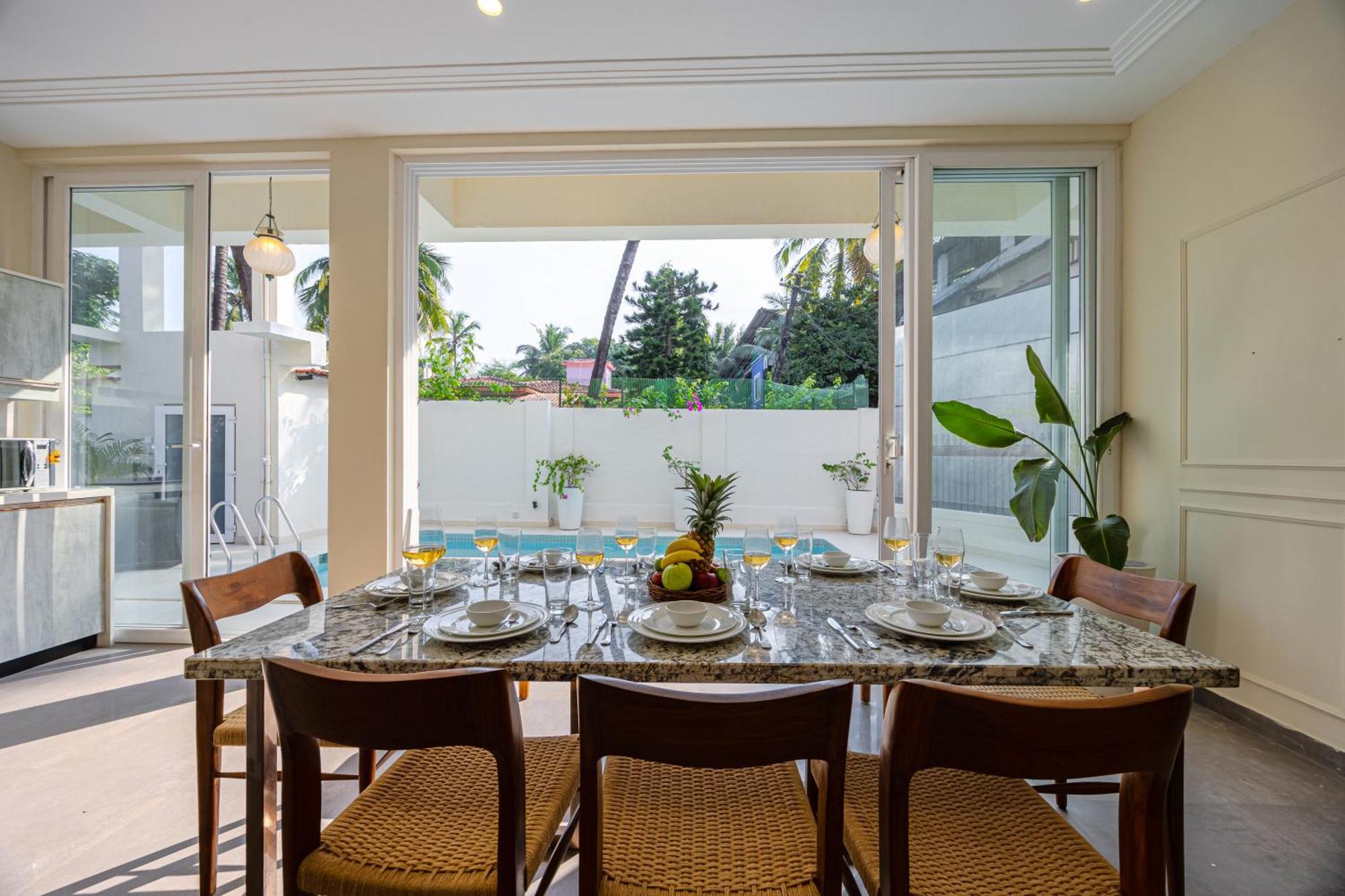 Elivaas 4 Bhk Villa Near Beach With Private Pool & Bar - Casa Boa Vida Candolim Eksteriør billede
