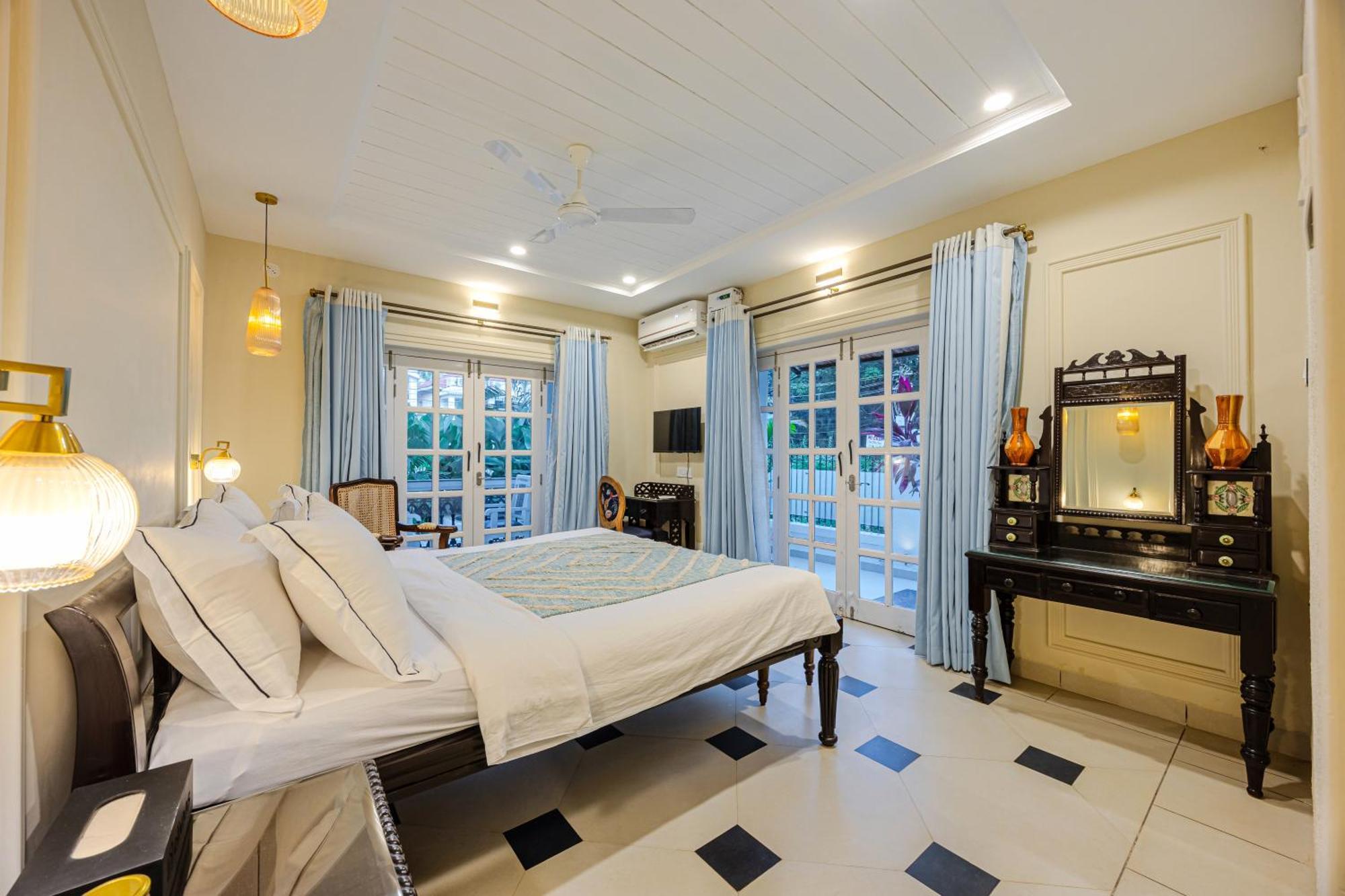 Elivaas 4 Bhk Villa Near Beach With Private Pool & Bar - Casa Boa Vida Candolim Eksteriør billede