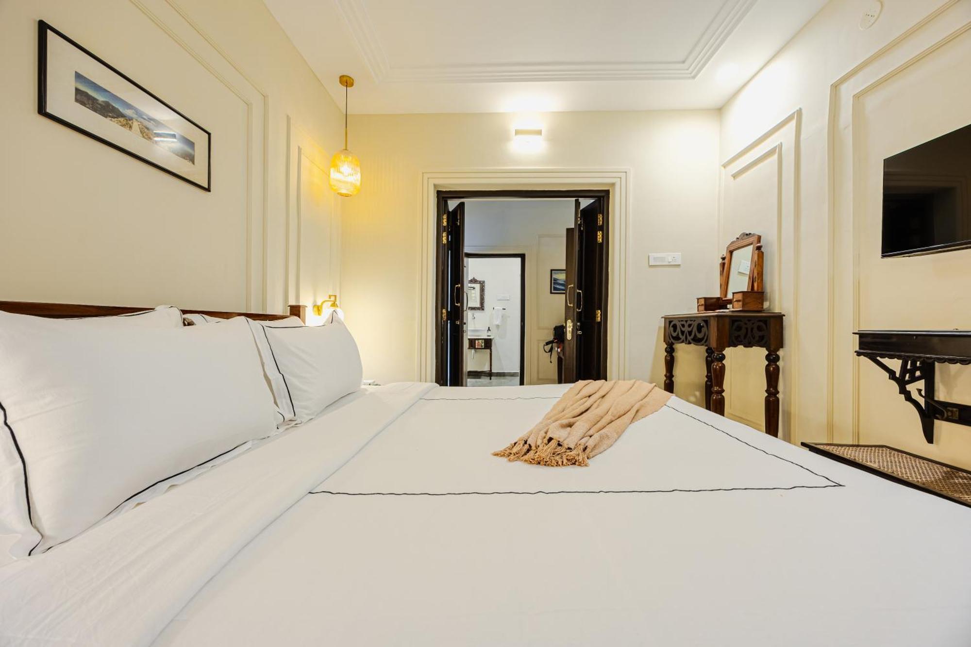 Elivaas 4 Bhk Villa Near Beach With Private Pool & Bar - Casa Boa Vida Candolim Eksteriør billede