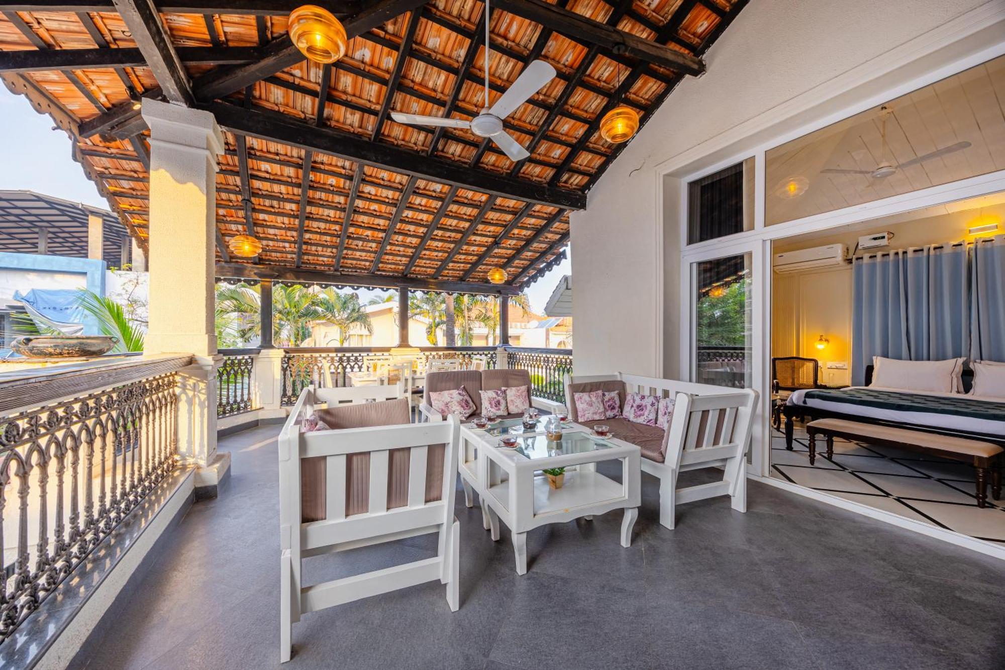 Elivaas 4 Bhk Villa Near Beach With Private Pool & Bar - Casa Boa Vida Candolim Eksteriør billede