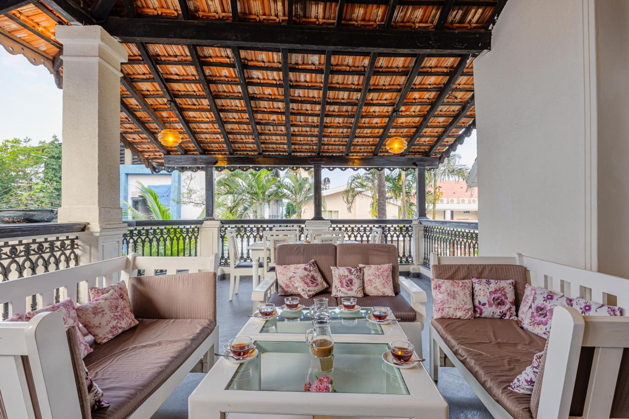 Elivaas 4 Bhk Villa Near Beach With Private Pool & Bar - Casa Boa Vida Candolim Eksteriør billede