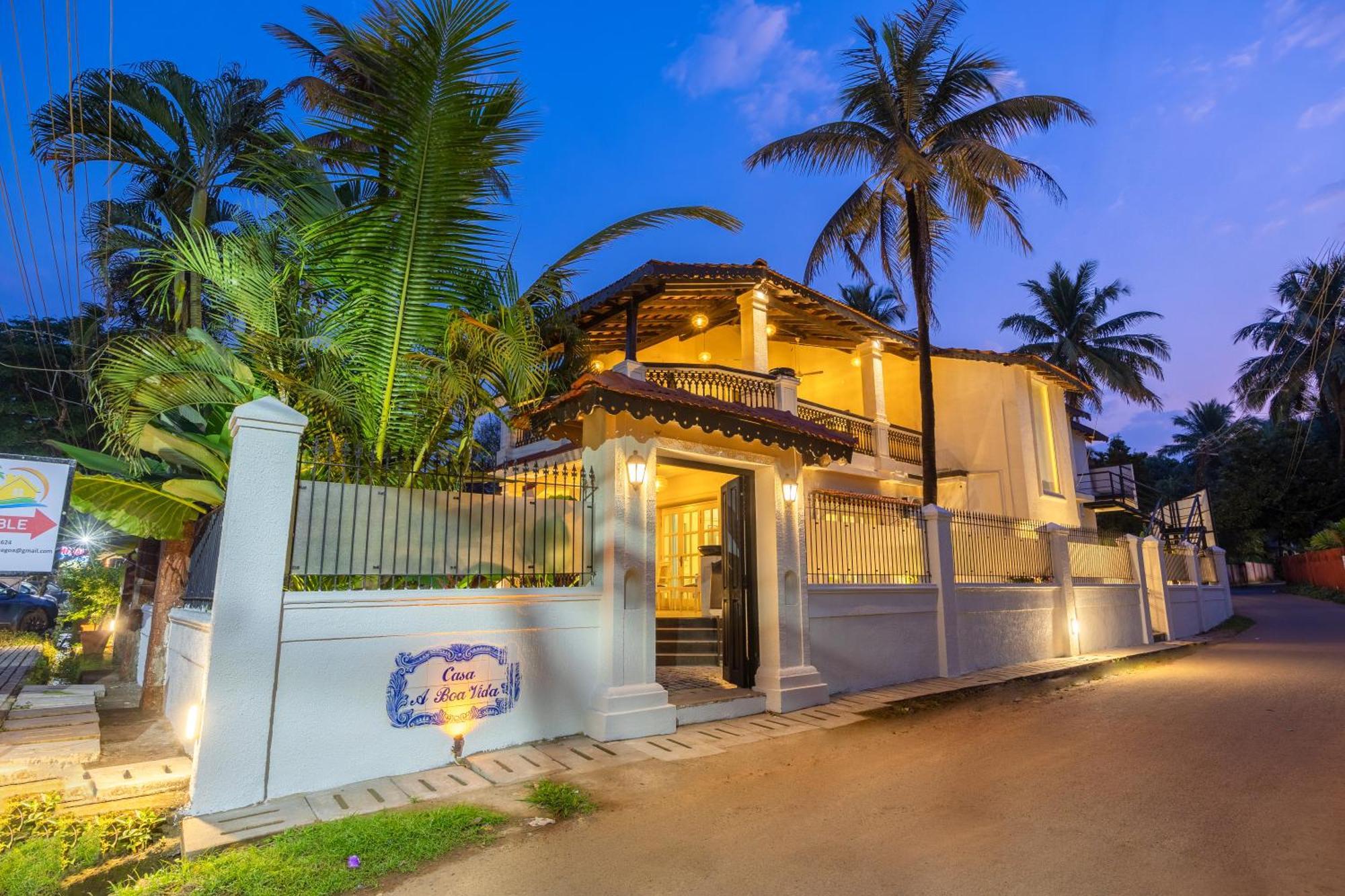 Elivaas 4 Bhk Villa Near Beach With Private Pool & Bar - Casa Boa Vida Candolim Eksteriør billede