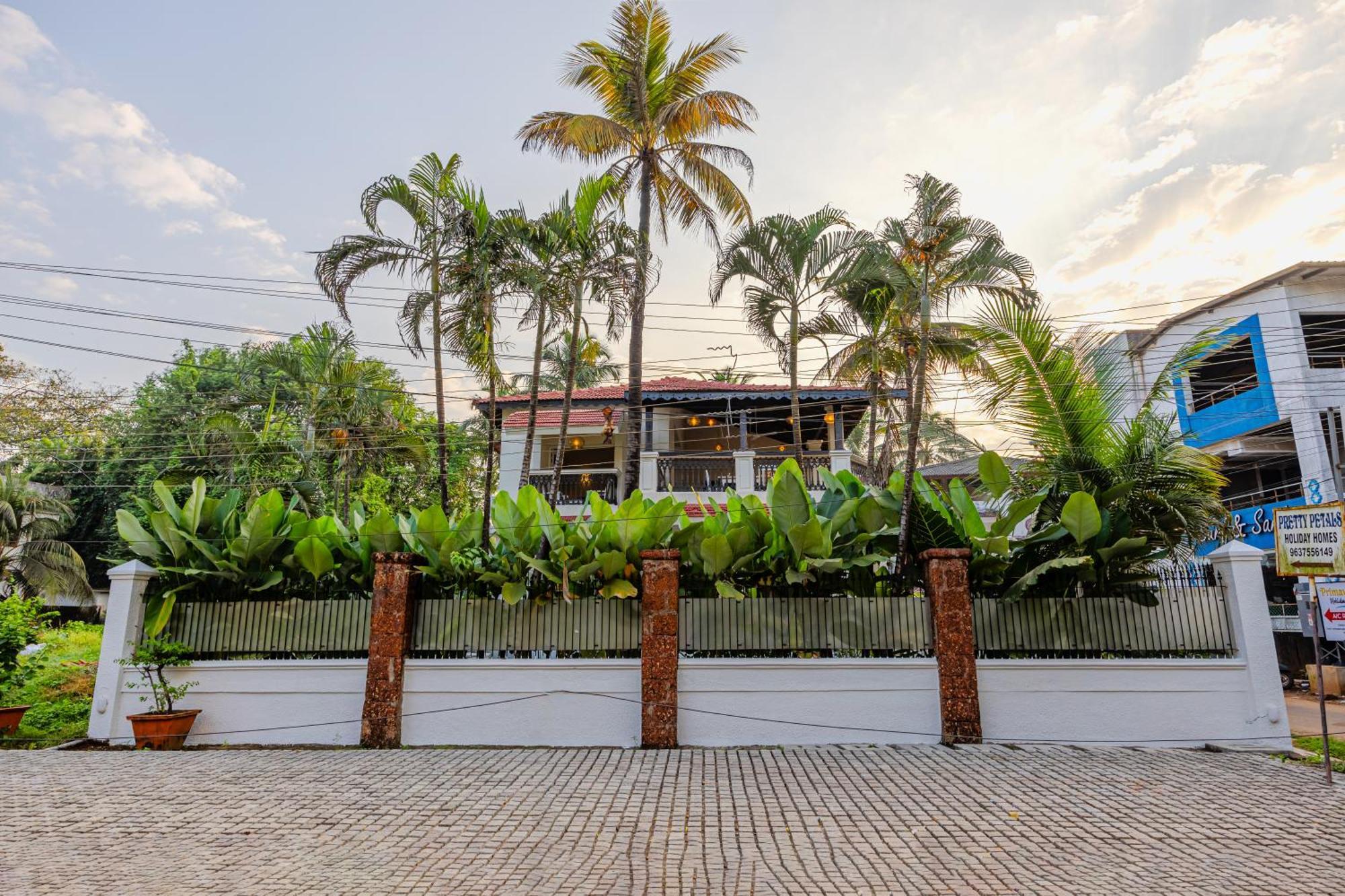 Elivaas 4 Bhk Villa Near Beach With Private Pool & Bar - Casa Boa Vida Candolim Eksteriør billede